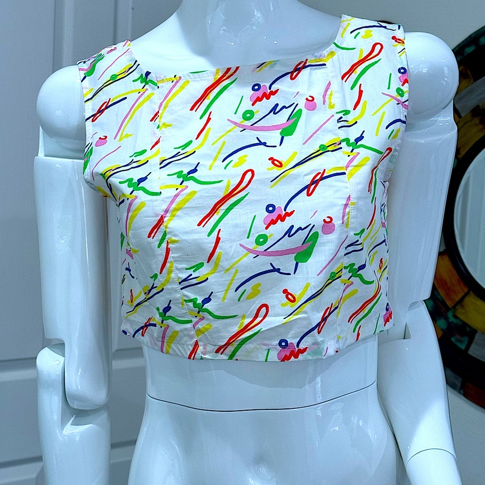 URBAN OUTFITTERS, crop top, abstract design, sz S, side zipper, back buttons NWT